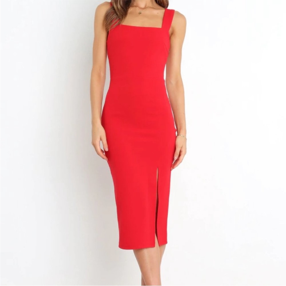 Petal & Pup Hyatt Dress size 10, red.